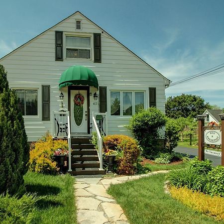 مبيت وإفطار Niagara-on-the-Lake ويليامز جايت بي آند بي برايفت سويتس المظهر الخارجي الصورة